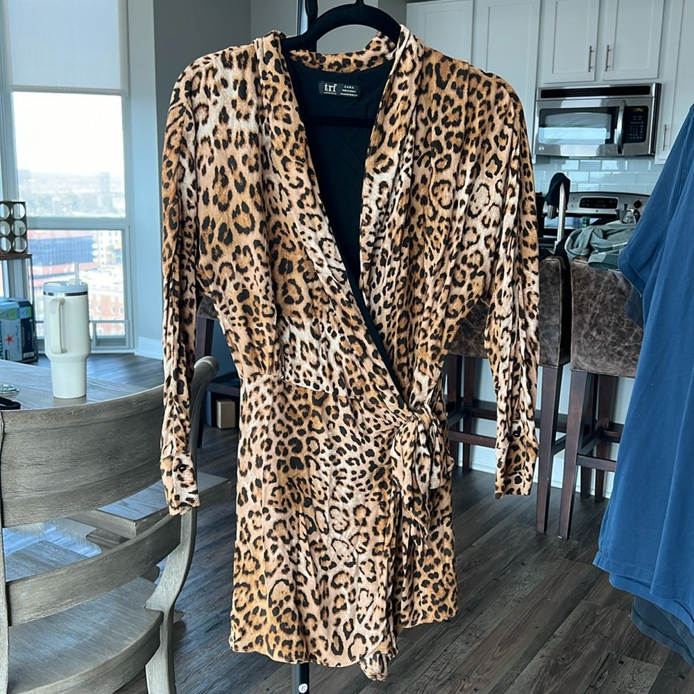 Pre-loved print romper - Picture 2 of 3
